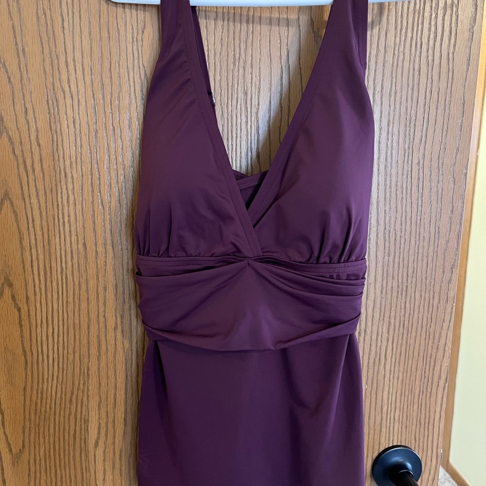 NWOT Lands’ End Sz M (10-12) Purple Women’s V-Neck Plunge X Back Tankini Top